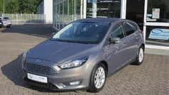 Brisbane braun (met.) Gebraucht 2015 Ford Focus Titanium Limousine | 9.900 € (Fairer Preis)