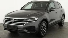 Silizium grau metallic Gebraucht 2025 VW Touareg SUV | 59.875 € (Fairer Preis)