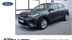 Grau Gebraucht 2017 Kia Stonic Edition 7 SUV | 11.849 € (Fairer Preis)