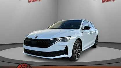 Neu Skoda Octavia SportLine 204 PS (150 kW) 2025 Moonweiß Kombi