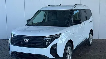 Gebraucht 2025 Ford Tourneo Courier Titanium Van / Kleinbus | 27.750 € (Fairer Preis)