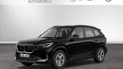 Schwarz uni Gebraucht 2023 BMW X1 SUV | 33.444 € (Fairer Preis)