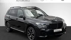 Saphirschwarz metallic Gebraucht 2022 BMW X7 M Sport SUV | 70.990 € (Fairer Preis)