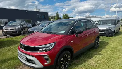 Gebraucht Opel Crossland Elegance 131 PS (96 kW) 2022 Rot SUV