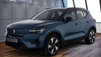 Gebraucht Volvo XC40 Core 169 kW (231 PS) 2023 Blau SUV