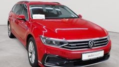 Tornadorot Gebraucht 2021 VW Passat GTE Kombi | 18.990 € (Guter Preis)