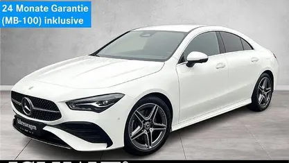 Weiss unilack polarweiß Gebraucht 2024 Mercedes CLA200 AMG line Limousine | 35.989 € (Fairer Preis)
