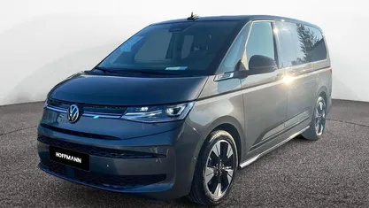 Gebraucht VW Multivan Life 150 PS (110 kW) 2026 Indium gray metallic Van