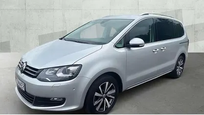 Reflexsilber metallic Gebraucht 2021 VW Sharan Van / Kleinbus | 28.980 € (Fairer Preis)