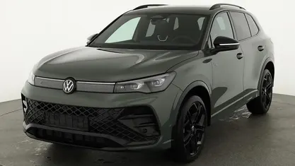 Gebraucht VW Tiguan R-line 265 PS (194 kW) 2025 Cipressino grün metallic SUV