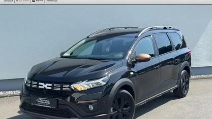 Gebraucht 2025 Dacia Jogger Extreme Van / Kleinbus | 21.690 € (Fairer Preis)