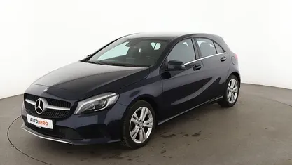 Blau Gebraucht 2016 Mercedes A180 Urban Limousine | 14.200 € (Fairer Preis)