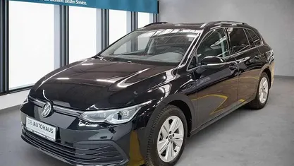 Gebraucht VW Golf VIII Life 150 PS (110 kW) 2024 Schwarz Kombi