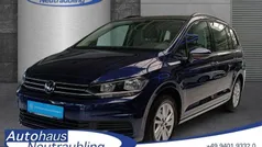 Atlamtikblau Gebraucht 2024 VW Touran Comfortline Van / Kleinbus | 28.970 € (Superpreis)
