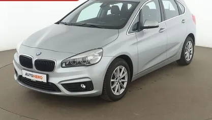 Gebraucht BMW 218 Active Tourer Basis 136 PS (100 kW) 2015 Silber Van / Kleinbus