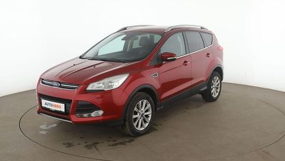 Usado Ford Kuga Titanium 150 HP (110 kW) 2016 Vermelho SUV