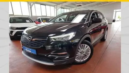 Gebraucht Opel Grandland X Innovation 224 PS (164 kW) 2020 Schwarz (metallic) SUV
