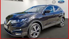 Schwarz schwarz Gebraucht 2018 Nissan Qashqai N-Connecta SUV | 16.995 € (Fairer Preis)