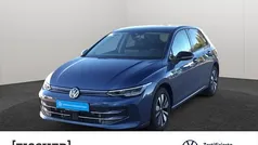 Blau Gebraucht 2025 VW Golf VIII Goal Limousine | 27.422 € (Superpreis)