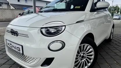 Gebraucht 2023 Fiat 500e Basis Limousine | 23.999 € (Fairer Preis)