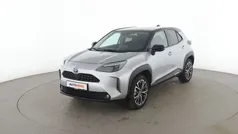 Grau Gebraucht 2022 Toyota Yaris Cross Elegant SUV | 27.000 € (Fairer Preis)