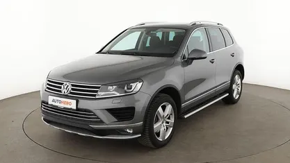 Grau Gebraucht 2016 VW Touareg SUV | 23.250 € (Fairer Preis)