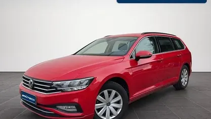 Gebraucht VW Passat Business 122 PS (89 kW) 2023 Tornadorot Kombi