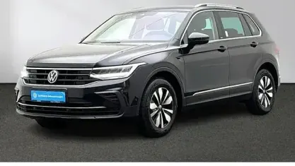 Gebraucht VW Tiguan Move 150 PS (110 kW) 2023 Schwarz SUV