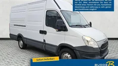 Weiß Gebraucht 2023 Iveco Daily Limousine | 9.990 €