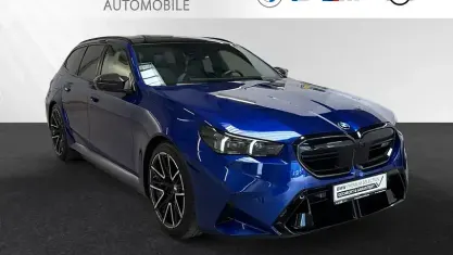 Gebraucht BMW M5 M Sport 727 PS (534 kW) 2025 Marina bay blau metallic Kombi
