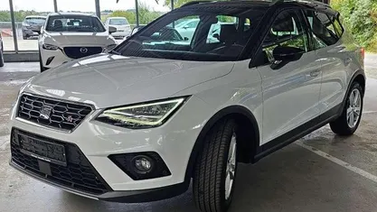 Nevada weiß Gebraucht 2021 Seat Arona FR SUV | 18.500 € (Fairer Preis)