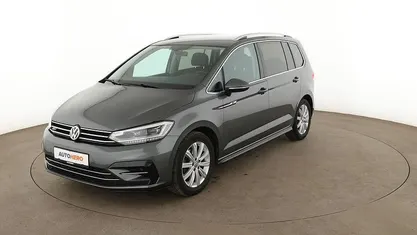 Second-hand VW Touran Highline 150 CP (110 kW) 2018 Gri Monovolum