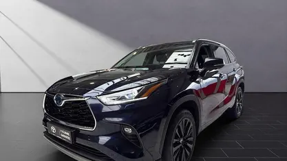 Gebraucht 2024 Toyota Highlander Luxury SUV | 62.990 € (Guter Preis)