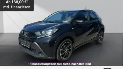 Gebraucht Toyota Aygo X Play 72 PS (52 kW) 2022 Schwarz SUV