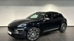 Tiefschwarzmetallic Gebraucht 2024 Porsche Macan SUV | 89.900 €