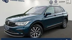 Nightshade blue metallic Gebraucht 2023 VW Tiguan Life SUV | 30.899 € (Guter Preis)