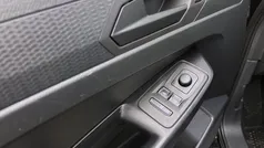 Schwarz Gebraucht 2021 VW Caddy Van / Kleinbus | 17.677 € (Fairer Preis)
