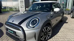 Melting silver iii Gebraucht 2023 Mini Cooper Classic Kleinwagen | 23.390 € (Fairer Preis)