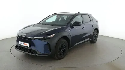 Gebraucht Toyota bZ4X 150 kW (204 PS) 2023 Blau SUV
