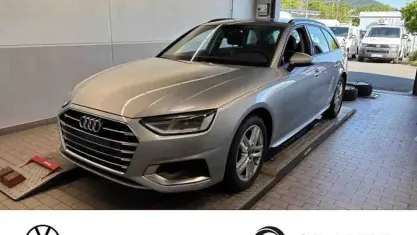 Gebraucht Audi A4 Advanced 150 PS (110 kW) 2023 Silber Kombi