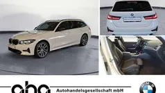 Weiß Gebraucht 2022 BMW 320 Sport Line Kombi | 29.490 € (Fairer Preis)