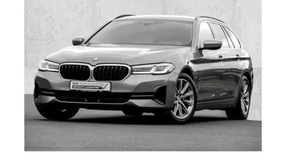 Gebraucht BMW 520 Sport Line 197 PS (144 kW) 2024 Grau Limousine