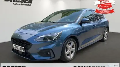 Gebraucht Ford Focus ST-Line 155 PS (114 kW) 2020 Blau Limousine