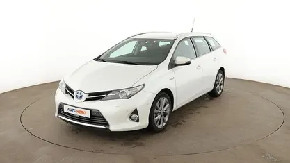 Gebraucht Toyota Auris Touring Sports Executive 135 PS (99 kW) 2015 Weiß Kombi