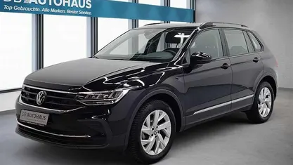 Gebraucht VW Tiguan Life 150 PS (110 kW) 2024 Schwarz SUV