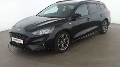 Schwarz Gebraucht 2021 Ford Focus ST-Line Kombi | 19.080 € (Fairer Preis)