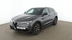 Grau Gebraucht 2018 Alfa Romeo Stelvio Super SUV | 27.150 € (Guter Preis)