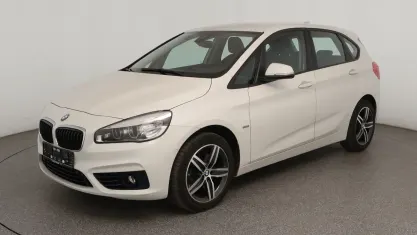 Gebraucht BMW 220 Sport Line 192 PS (141 kW) 2017 Weiß Van / Kleinbus