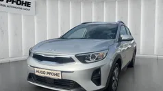 Seidensilber Gebraucht 2025 Kia Stonic Vision SUV | 19.205 € (Fairer Preis)
