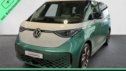 Gebraucht VW ID. Buzz Pro 150 kW (204 PS) 2023 Candyweiß/bay leaf green metallic Van / Kleinbus